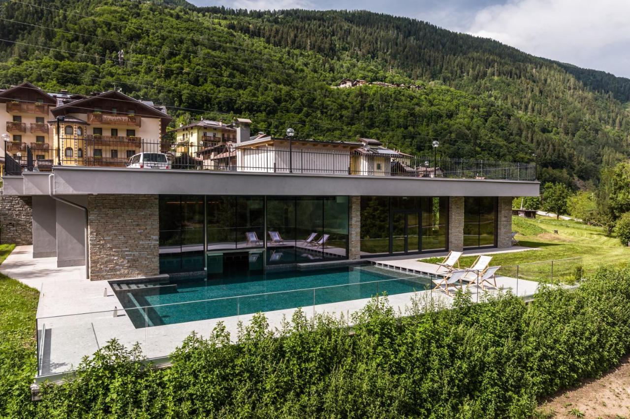 Gaia Residence Hotel Mezzana Kültér fotó