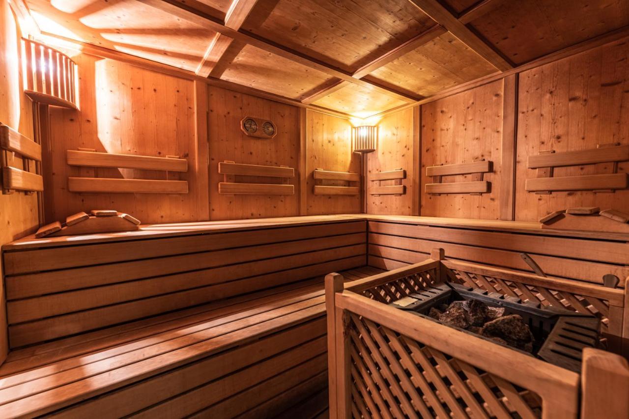 Gaia Residence Hotel Mezzana Kültér fotó