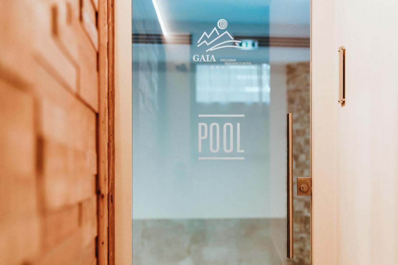 Gaia Residence Hotel Mezzana Kültér fotó